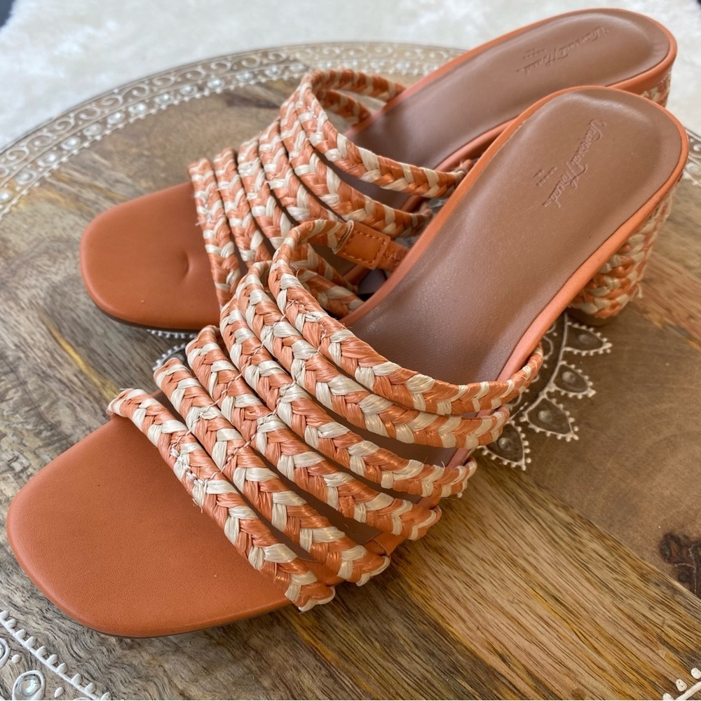 Universal Thread Tan Woven Mules - Picture 3 of 15